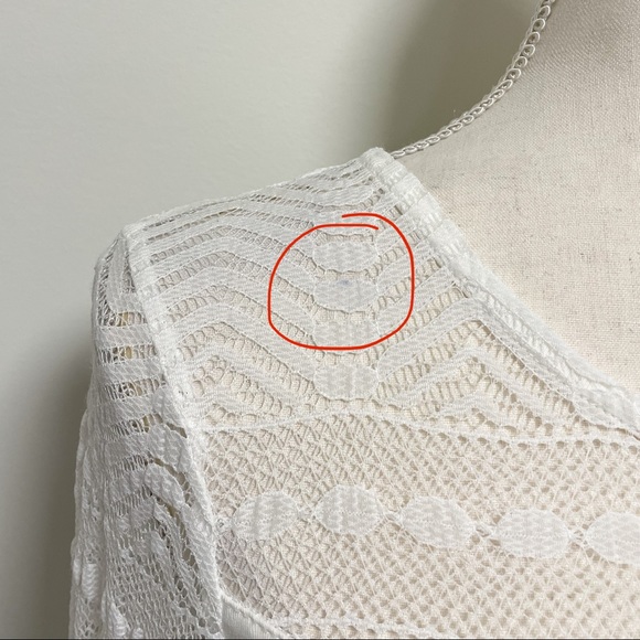 H&M Sheer Lace Blouse Stretch NWT *stain* - Picture 9 of 10